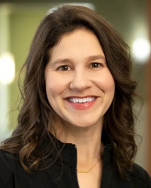 Dr. Stephanie Rashewsky DMD 1