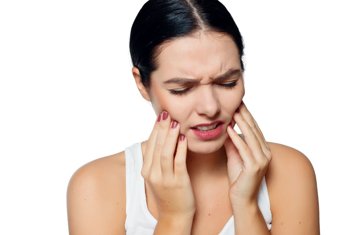 How to Use Oregano Oil Safely for Tooth Infection Relief (Step-by-Step Guide)